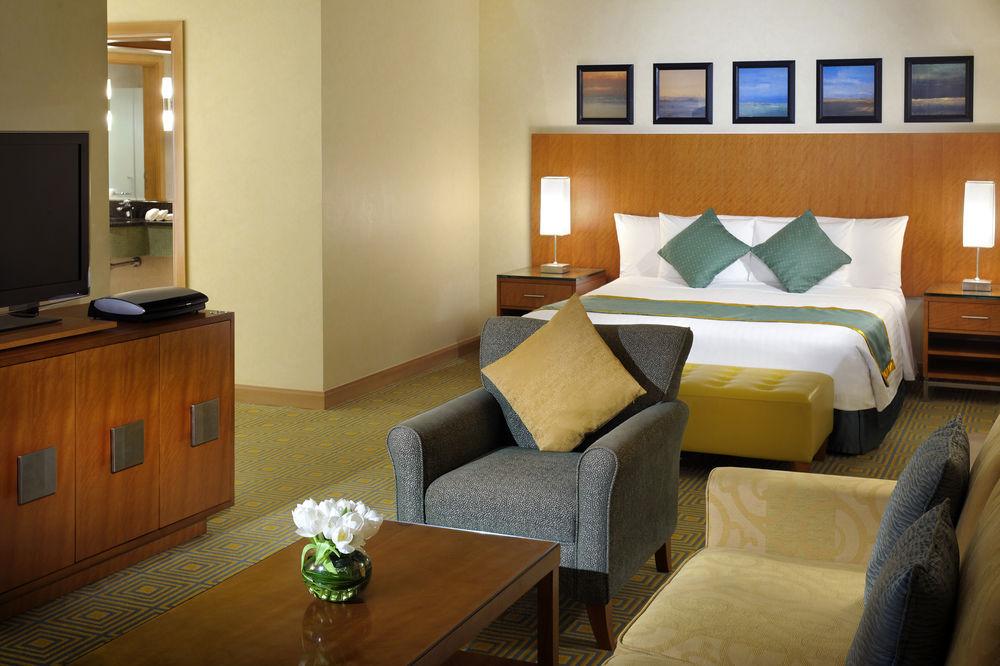 Courtyard By Marriott Кувейт Экстерьер фото
