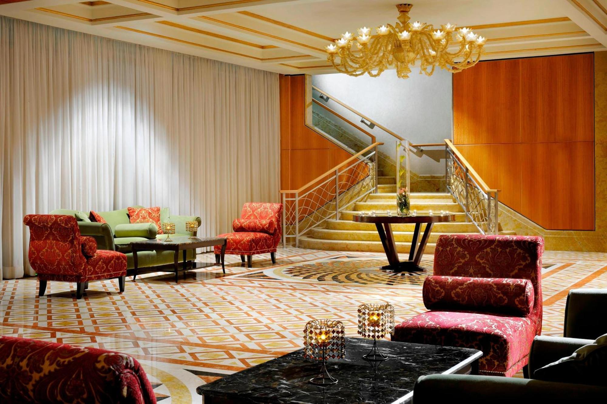 Courtyard By Marriott Кувейт Экстерьер фото