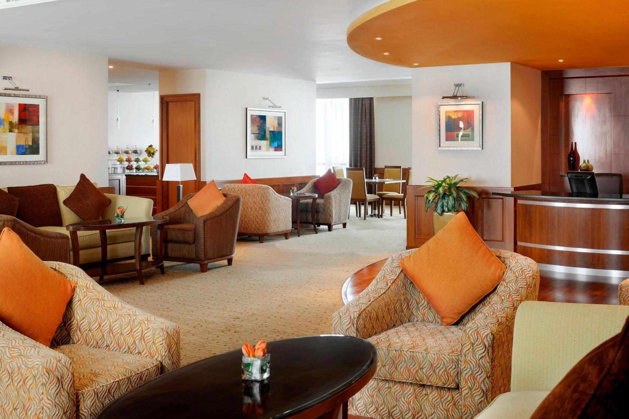 Courtyard By Marriott Кувейт Экстерьер фото