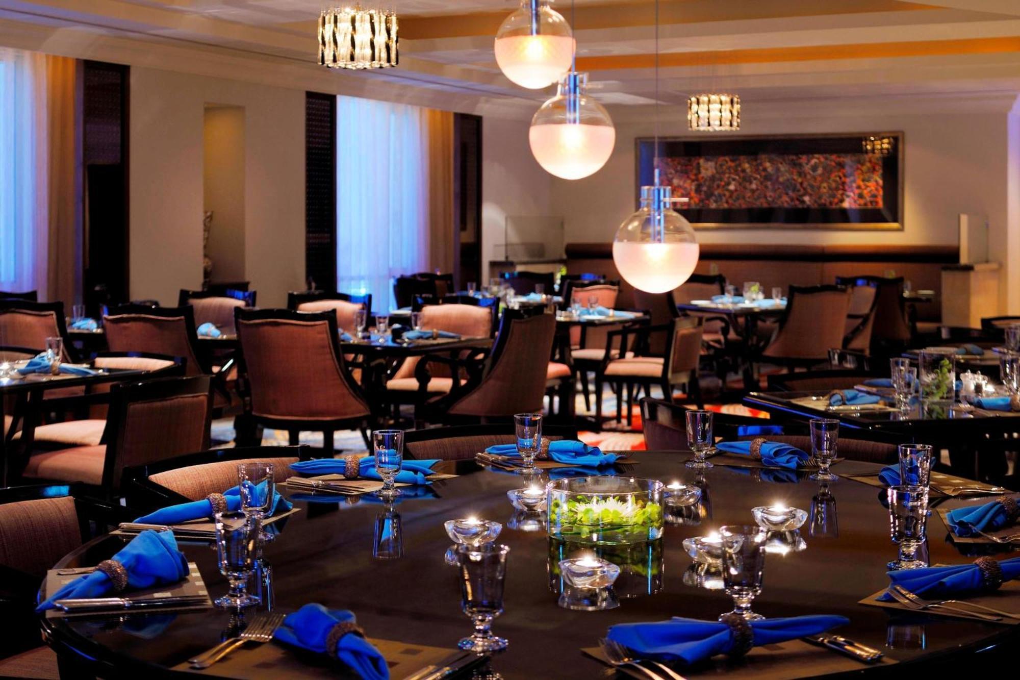 Courtyard By Marriott Кувейт Экстерьер фото