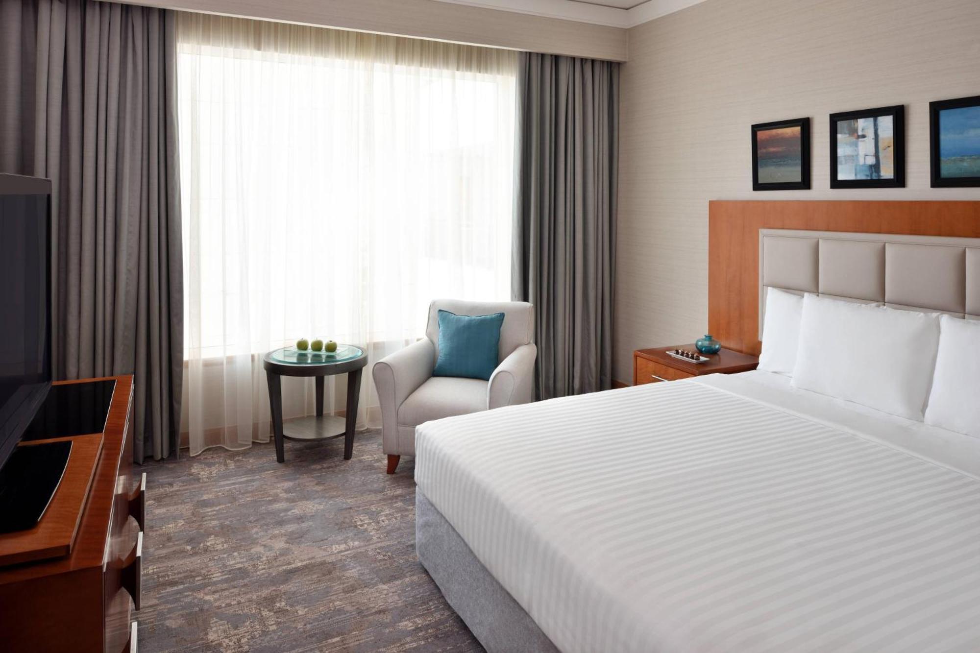Courtyard By Marriott Кувейт Экстерьер фото